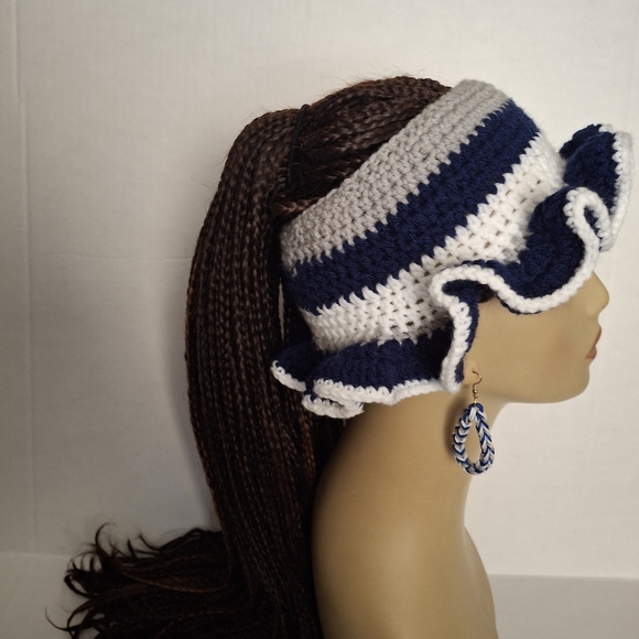 Open Top Ruffle Bucket Hat - Picture 7 of 8